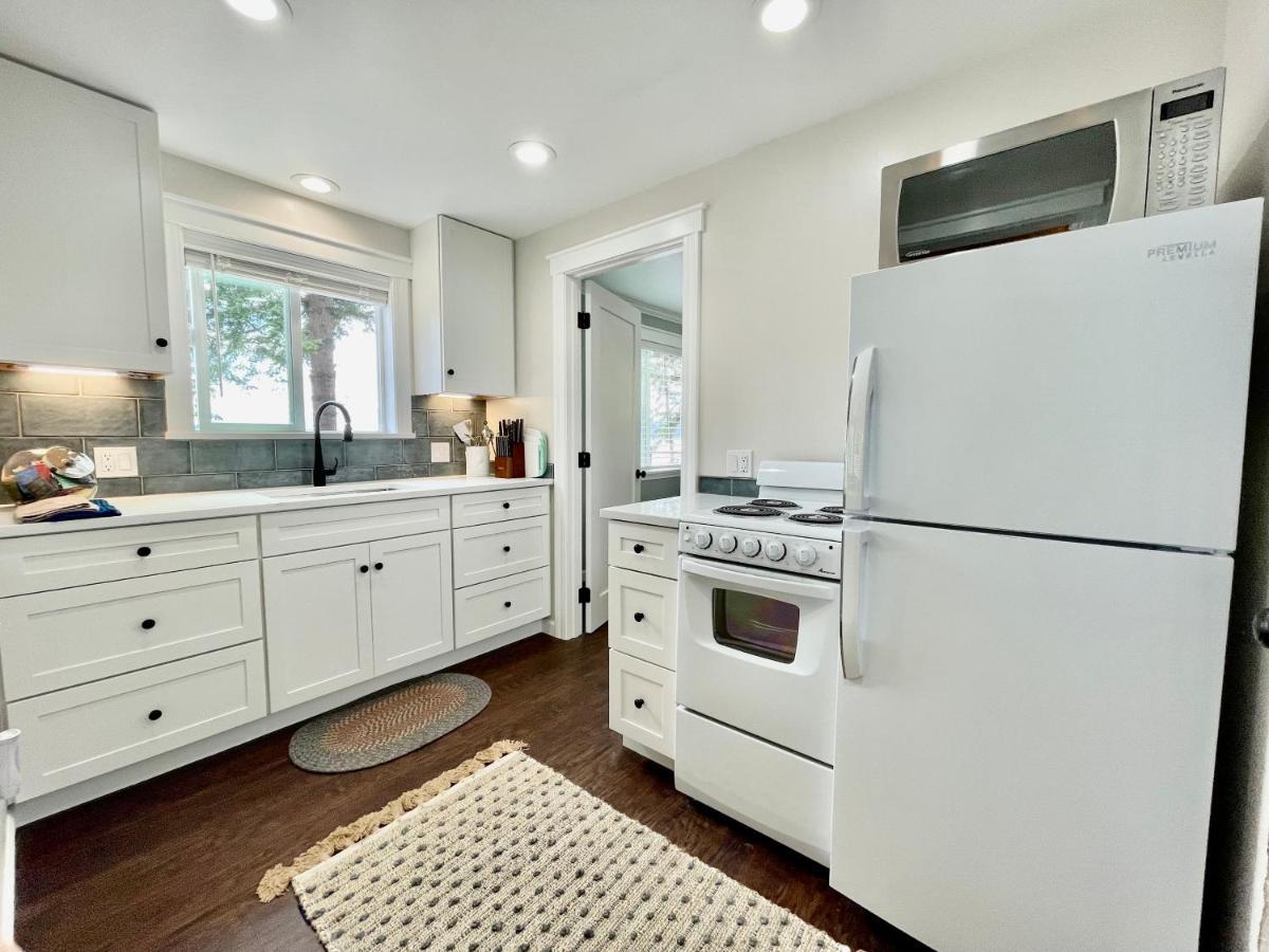 Puget Sound Chic Romantic Cottage With Private Beach Access & Gated Entry Port Ludlow 외부 사진