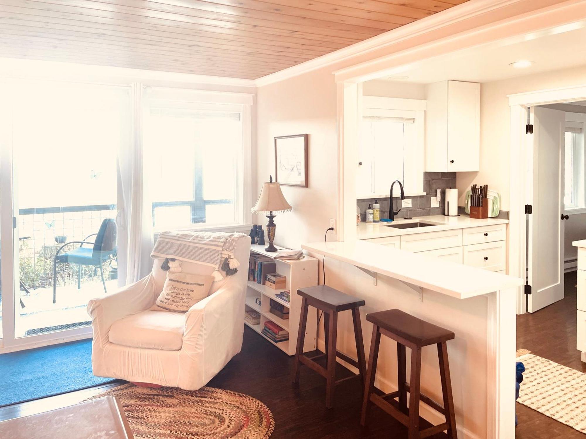 Puget Sound Chic Romantic Cottage With Private Beach Access & Gated Entry Port Ludlow 외부 사진